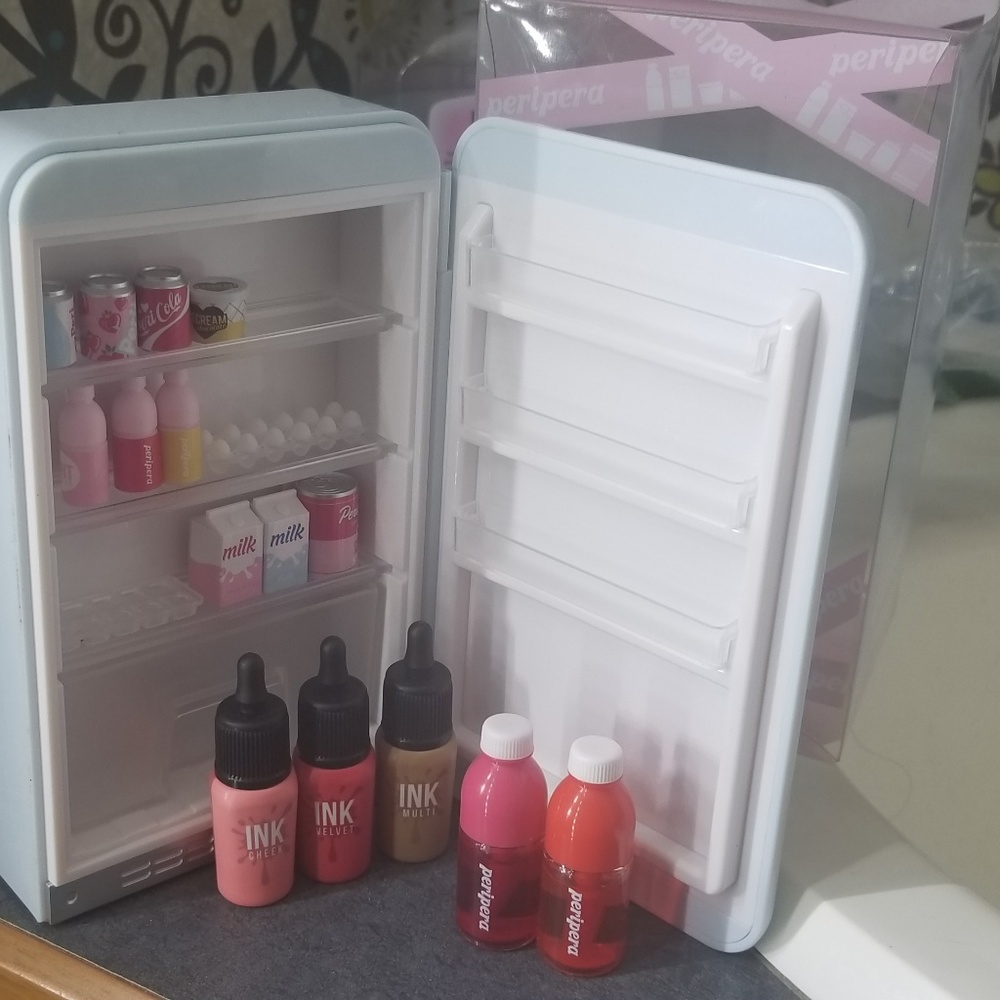 Peripera Peri's Blue Mini Fridge With 5 Mini items